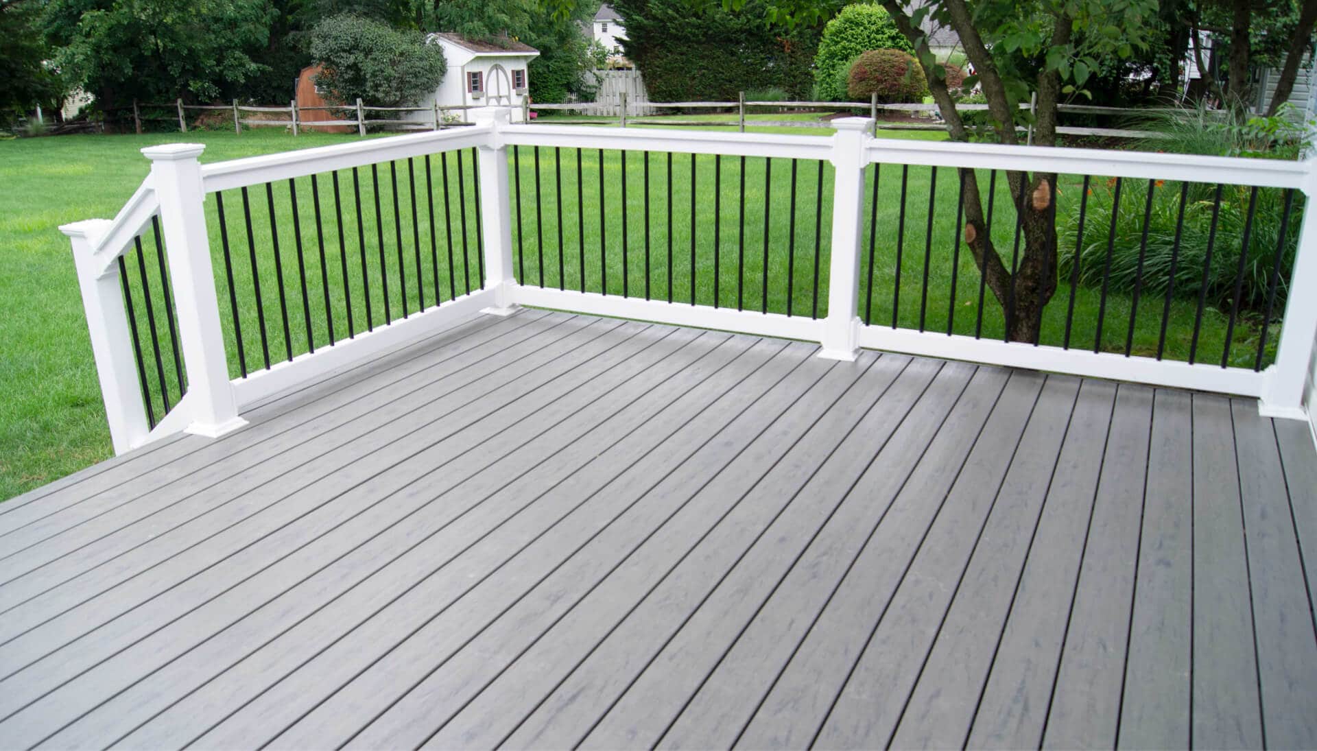 Specialists in deck railing and covers Vancouver, Washington